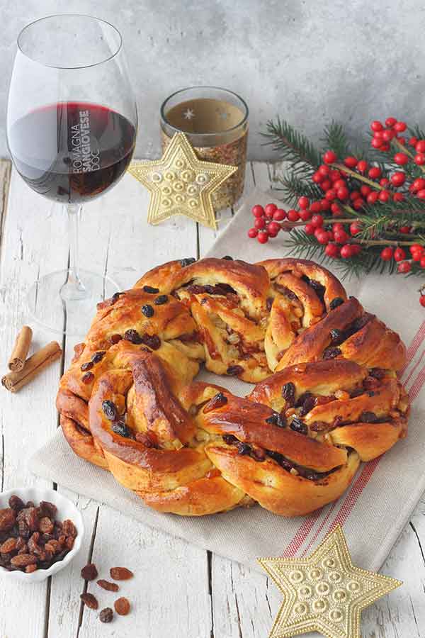 BRIOCHE-NATALIZIA-FARCITA-CON-CANDITI-E-UVETTA6